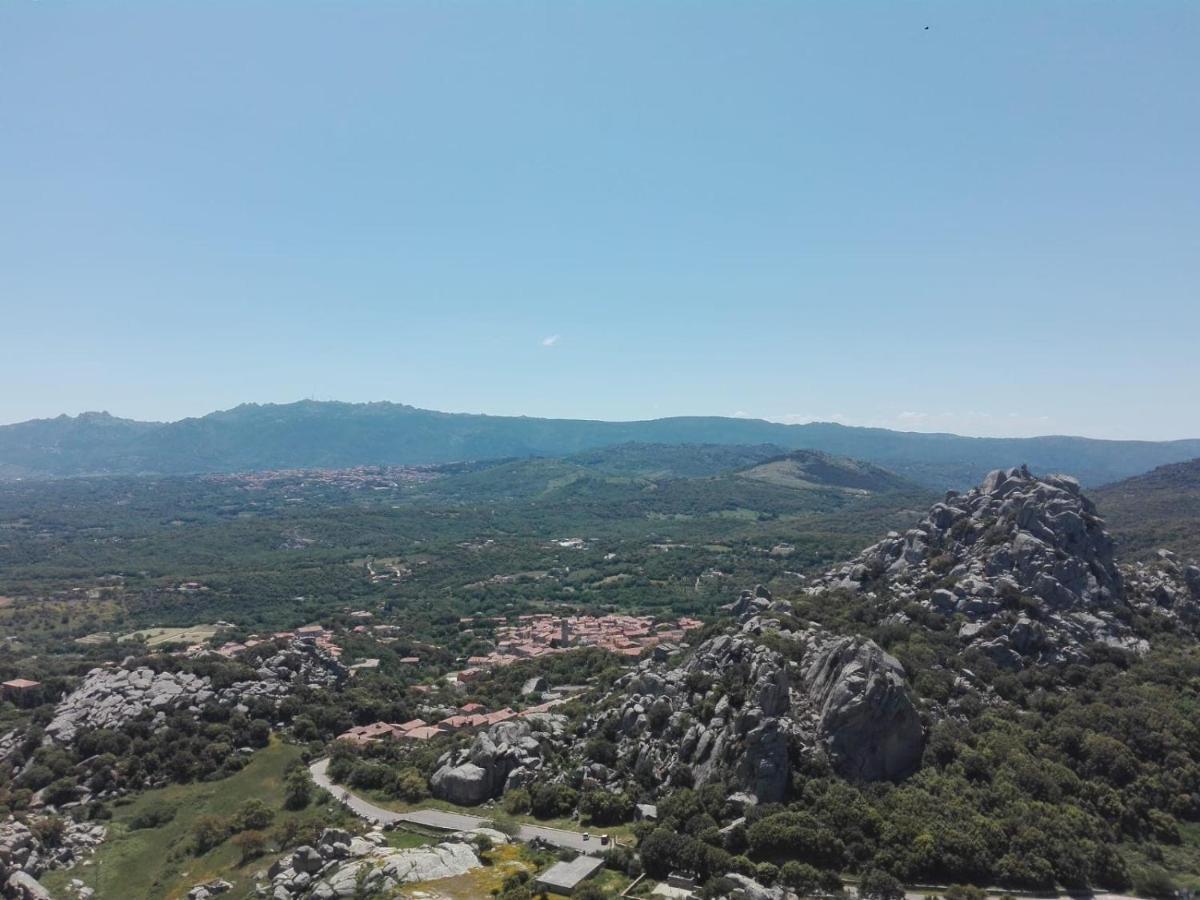 Agriturismo La Vigna Tempio Pausania Bagian luar foto
